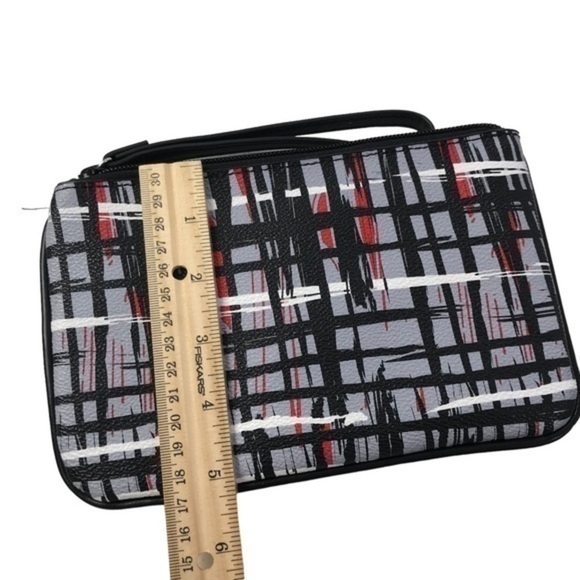 Vera Bradley Multicolor Splatter Tassel Coated Canvas Wristlet Clutch - Picture 6 of 7